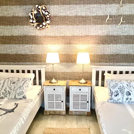 Apartment Traumhafte Ferienwohnung, Meerblick, Erste Reihe