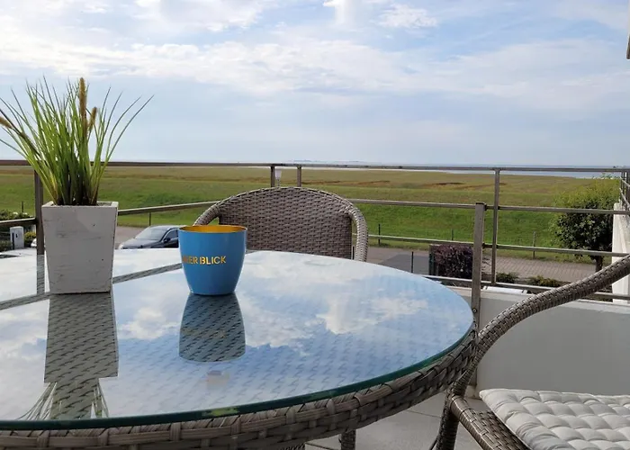 公寓 Traumhafte Ferienwohnung, Meerblick, Erste Reihe 杜亨